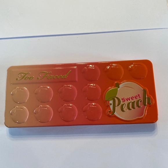 Too Faced Sweet Peach Eye Palette - Picture 1 of 4